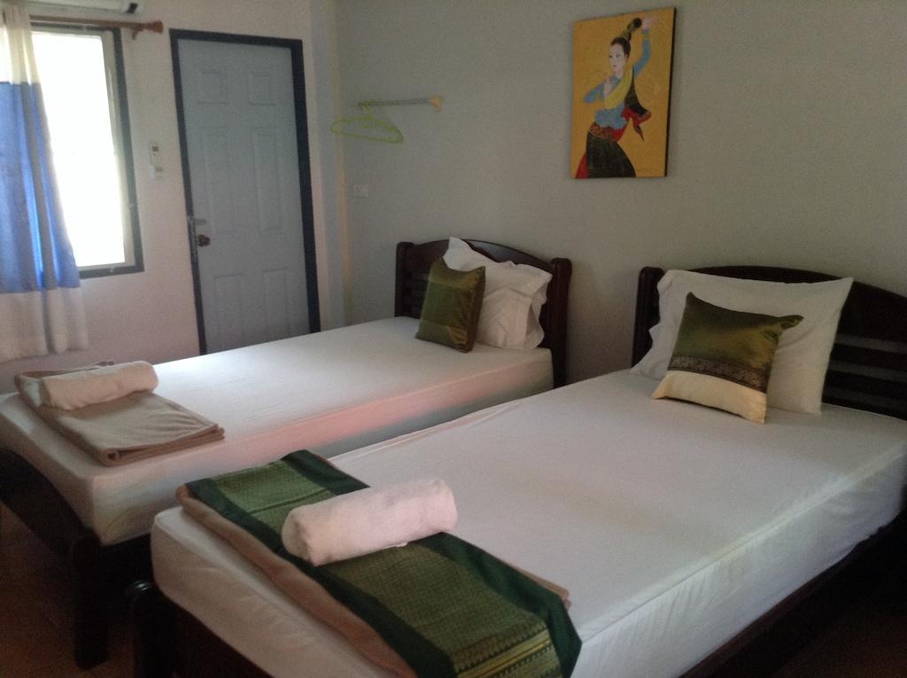 Hi Guesthouse Airport Chiang Mai Zimmer foto