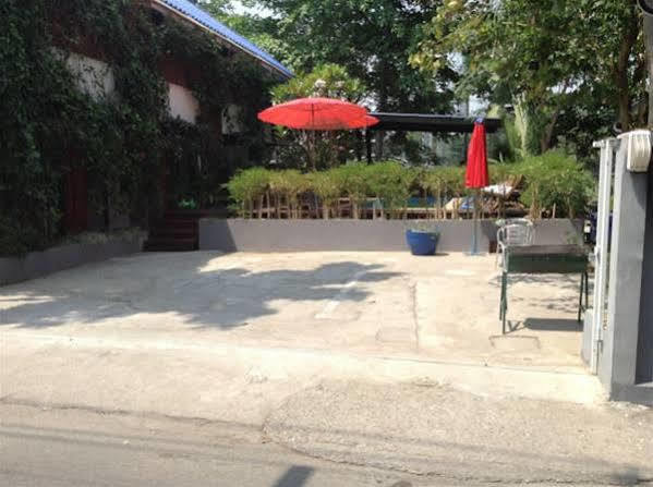 Hi Guesthouse Airport Chiang Mai Exterior foto
